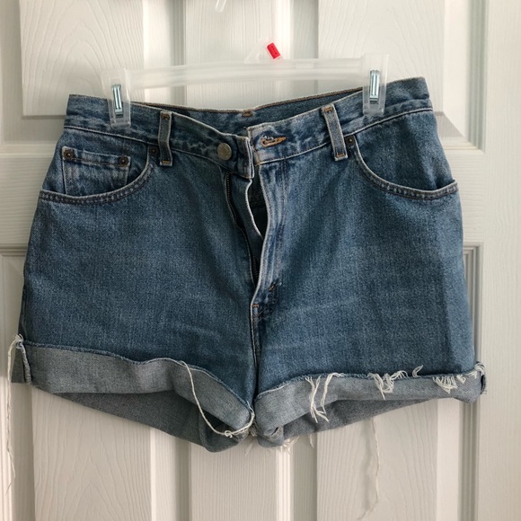 Vintage High Waisted Levi’s Cut Off Shorts - Picture 1 of 5